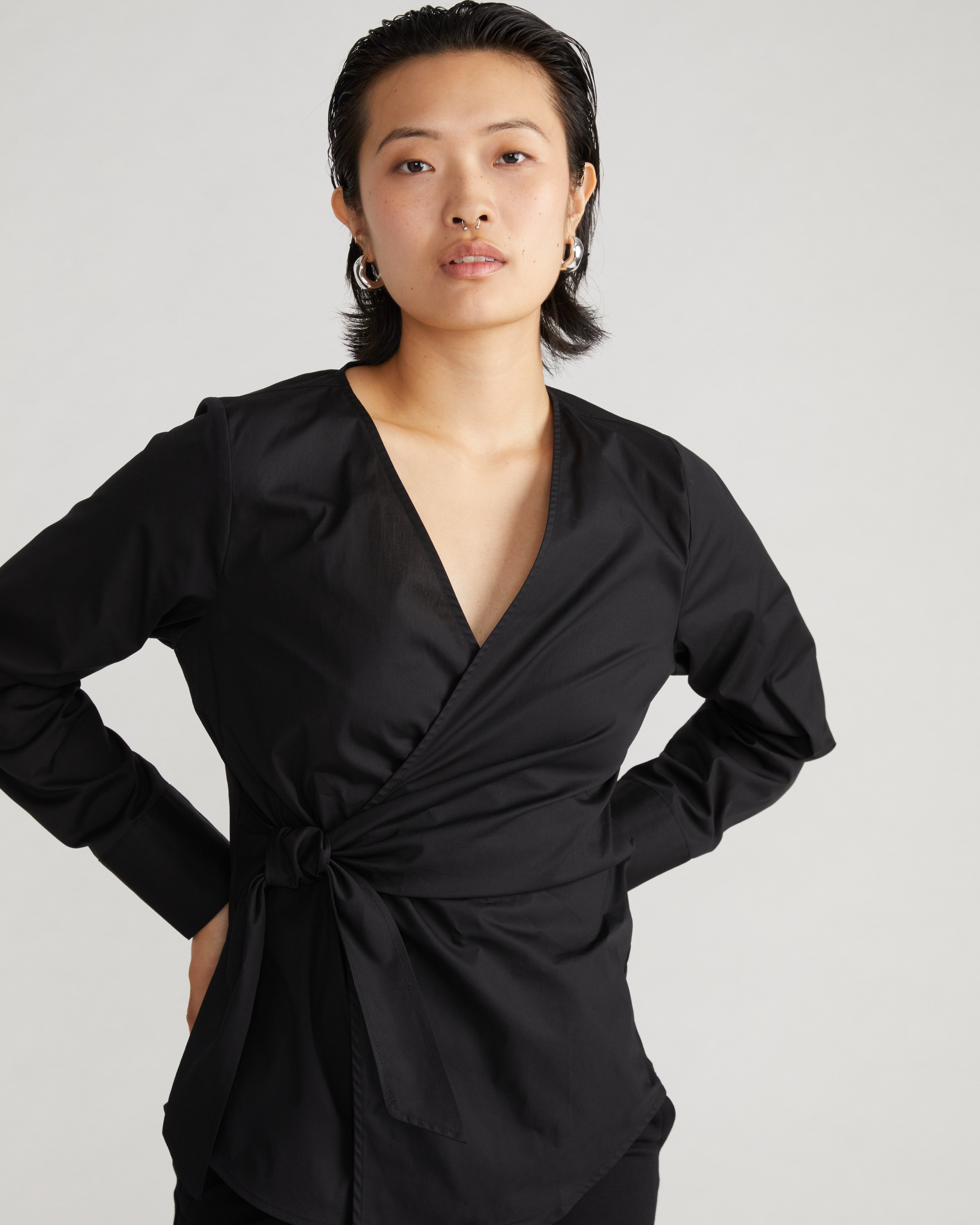 Beacon Stretch Poplin Wrap Shirt - Black