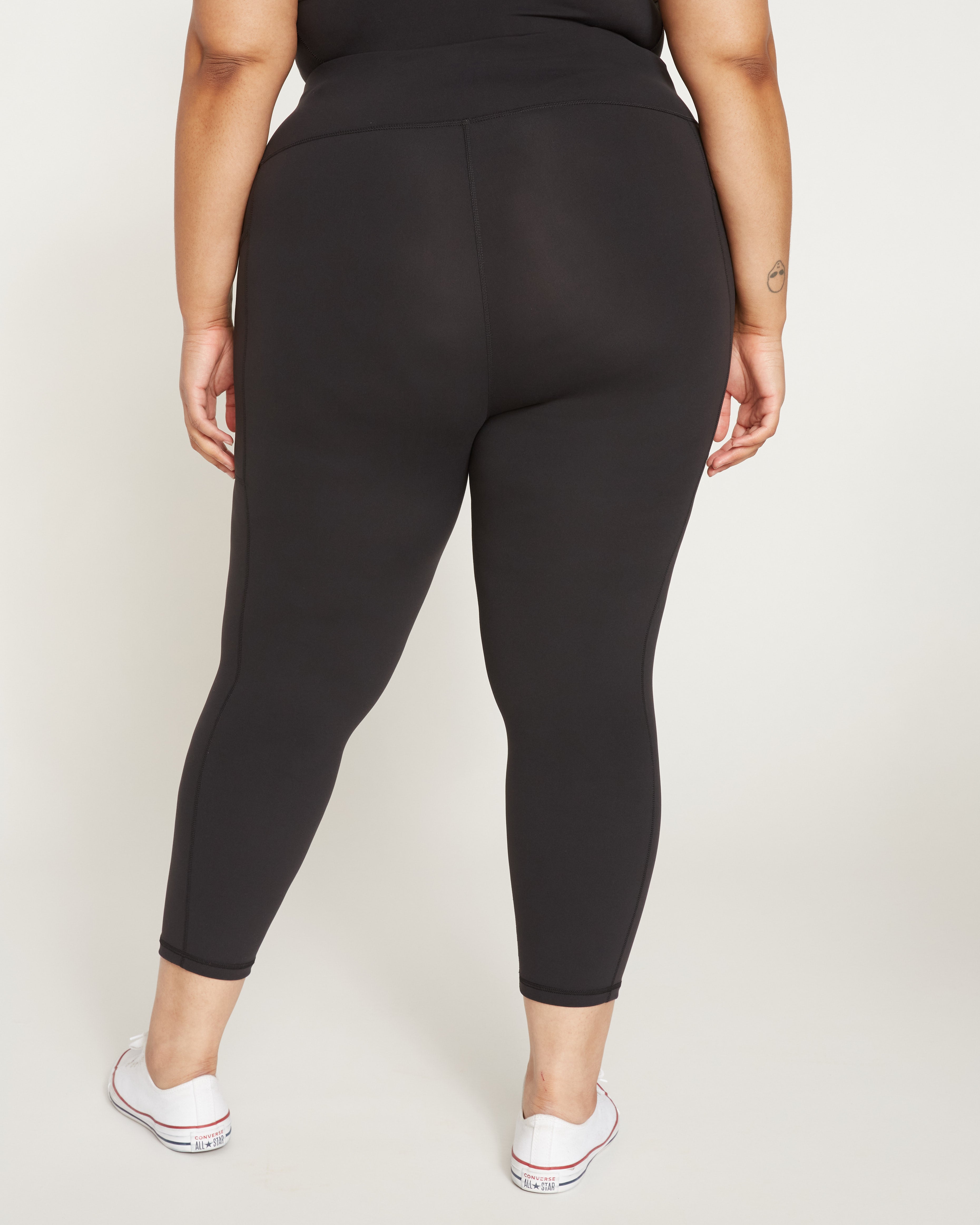 Next-to-Naked Cropped Pocket Legging - Black
