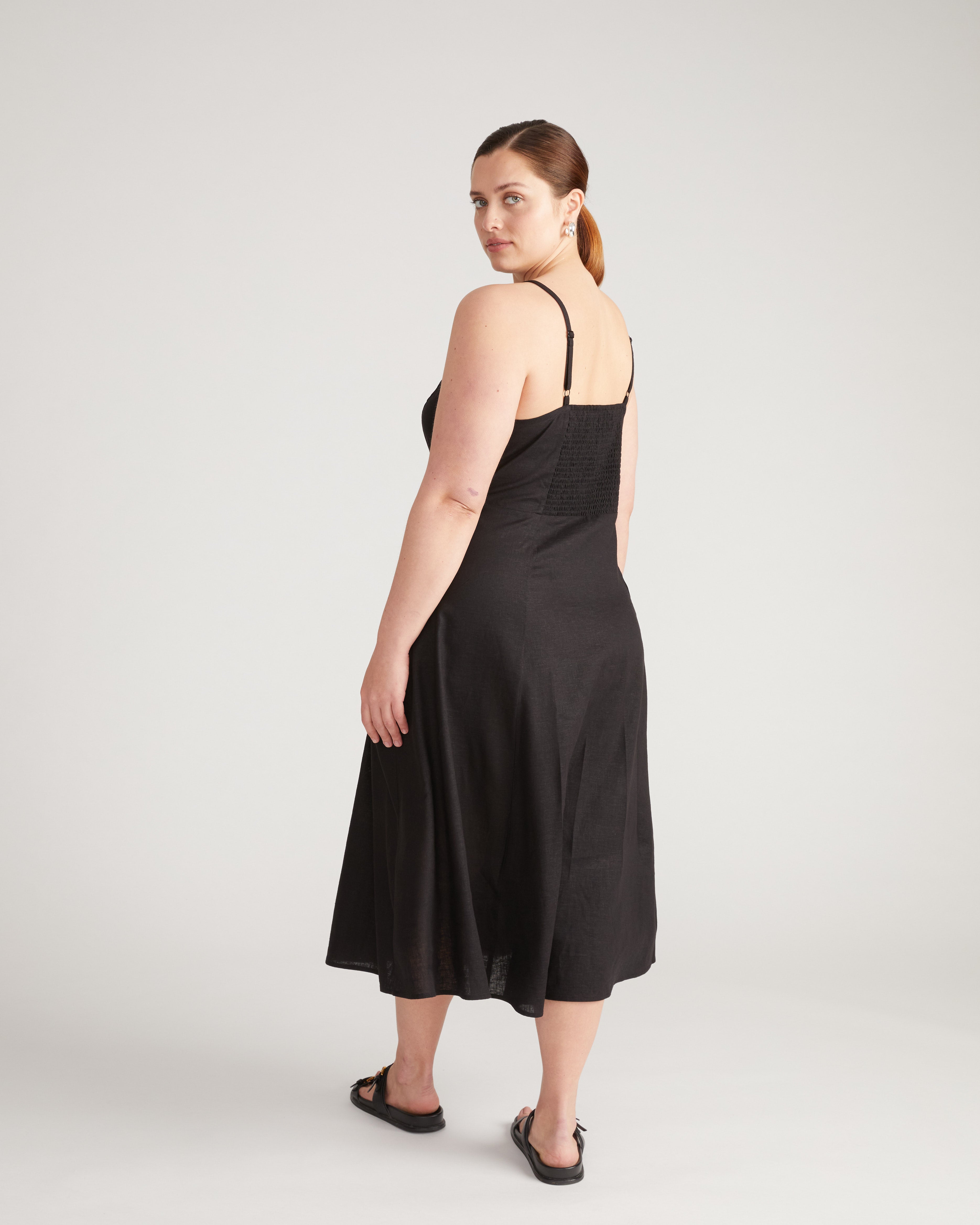 Kuki Linen Dress - Black