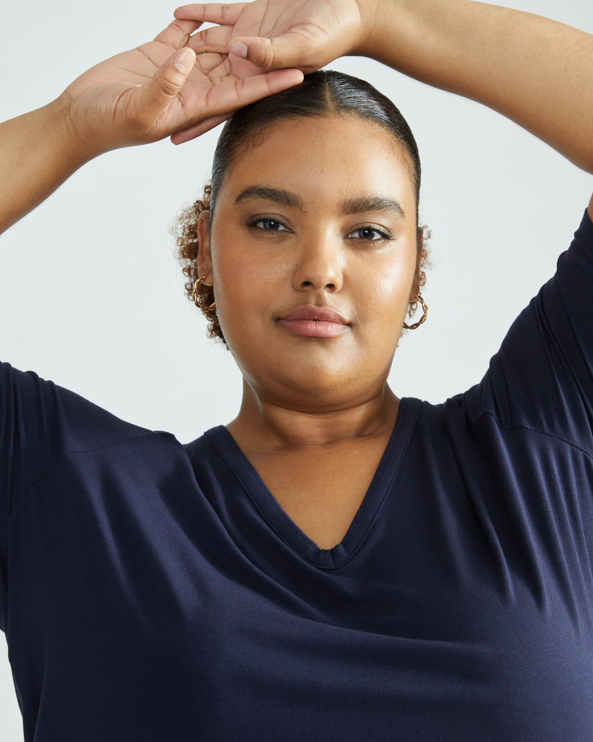 Lily Liquid Jersey V-Neck Stovepipe Tee - Midnight