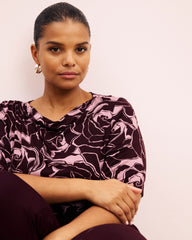 Louise Short Sleeve Liquid Jersey Top - Rose Print in Black Cherry
