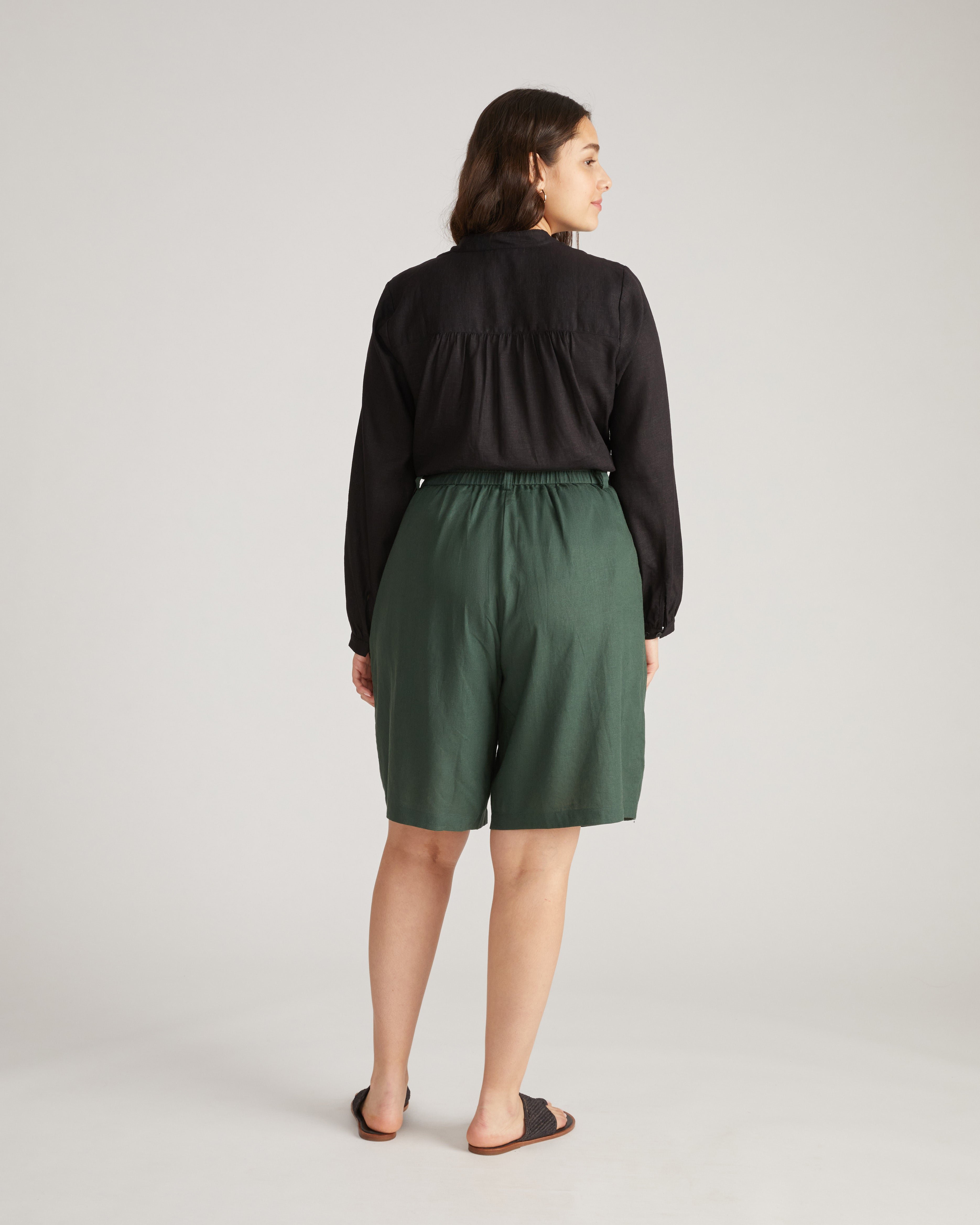 Seaport Tailored Linen Short - Luscious Green