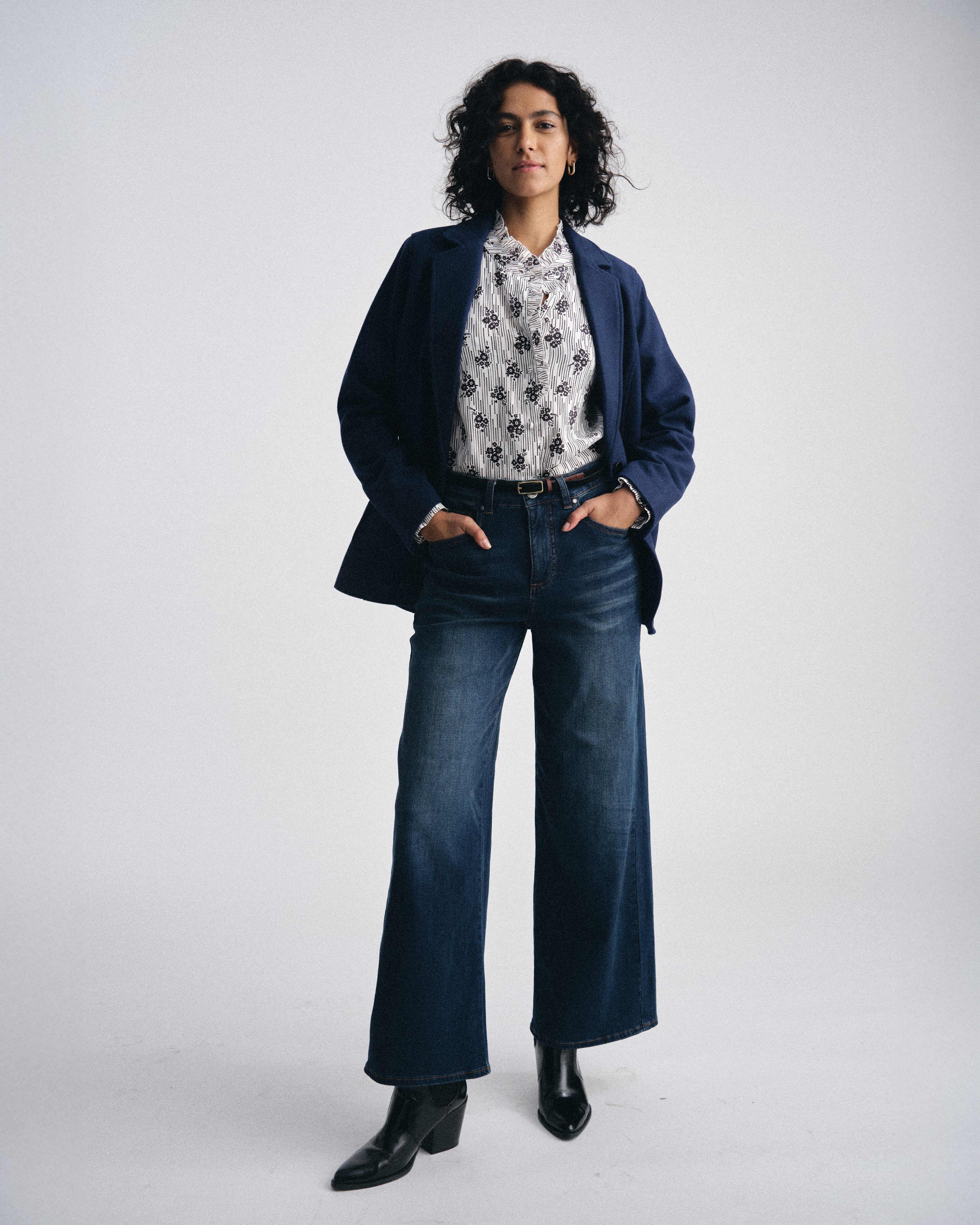 Endora Stretch Cupro Blouse - Vintage Daydream Print