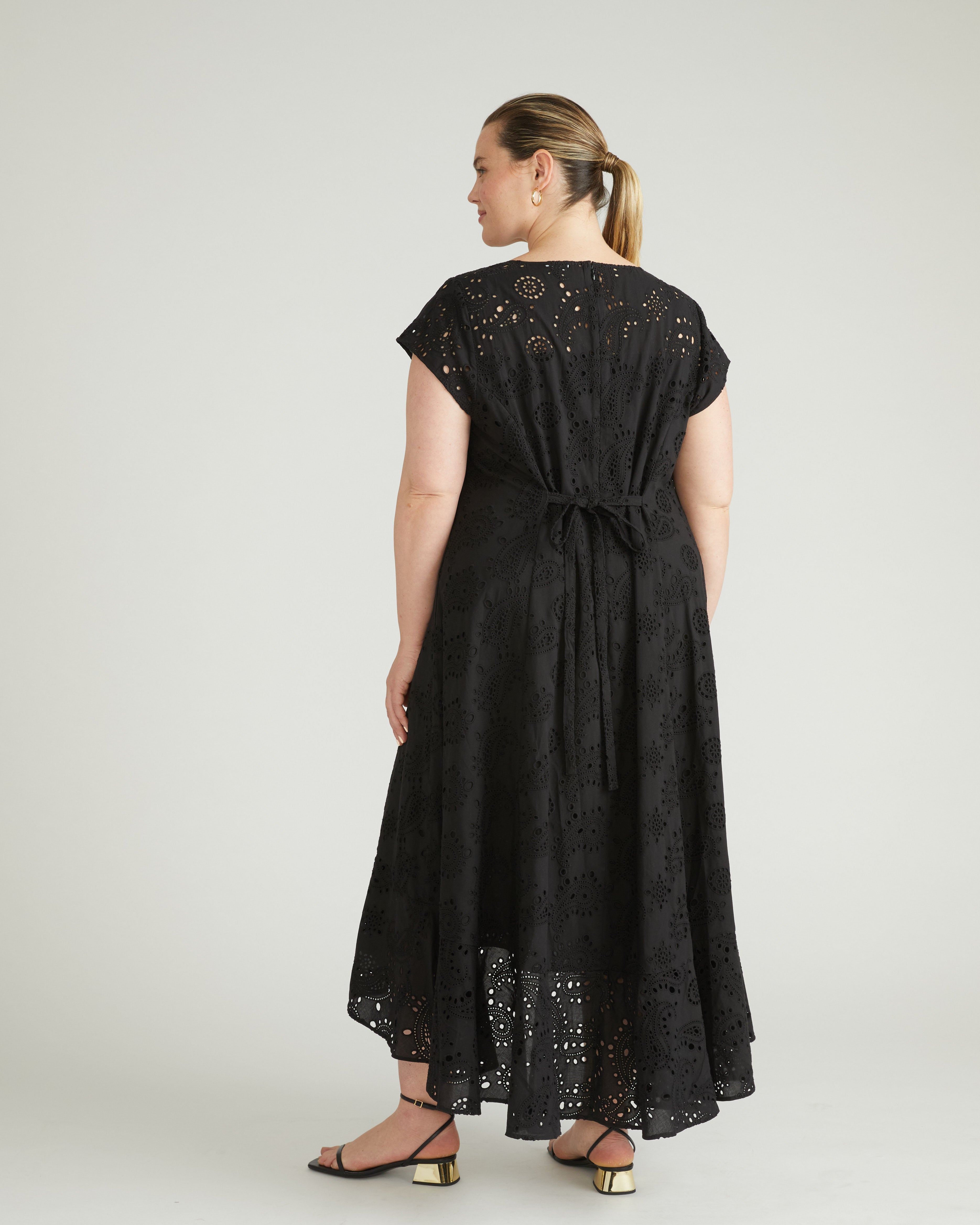Sunset Cotton Eyelet Flounce Dress - Black