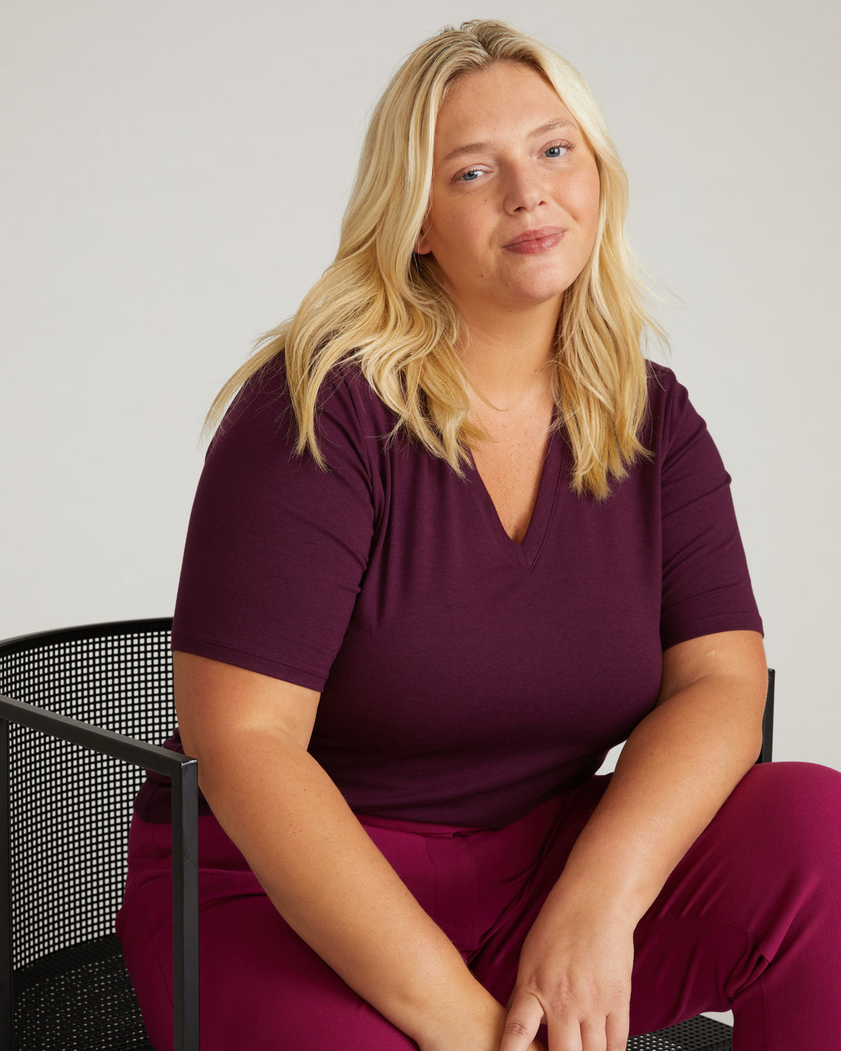 Maia Stovepipe Sleeve V Neck Tee - Gamay