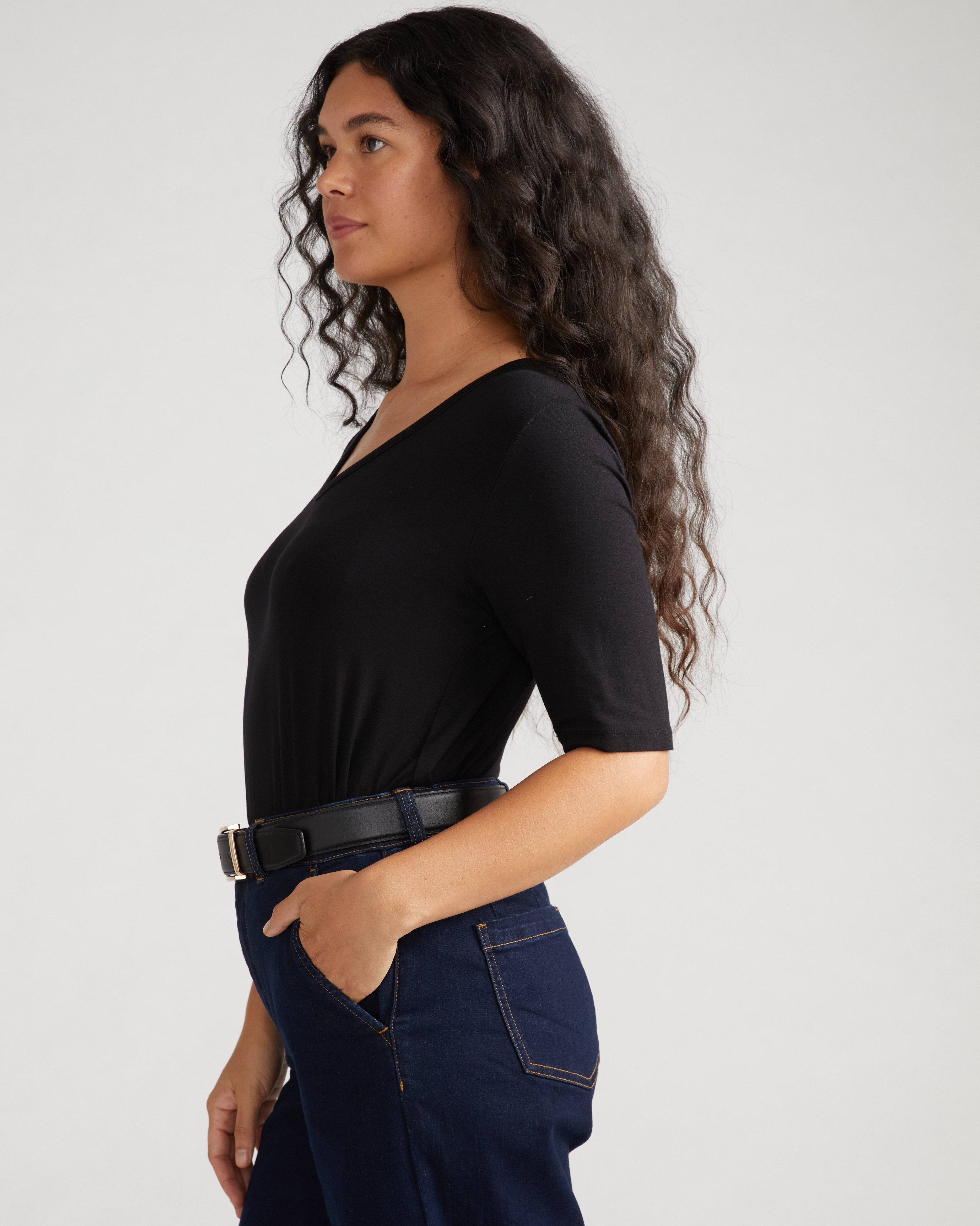 Lily Liquid Jersey V-Neck Stovepipe Tee - Black