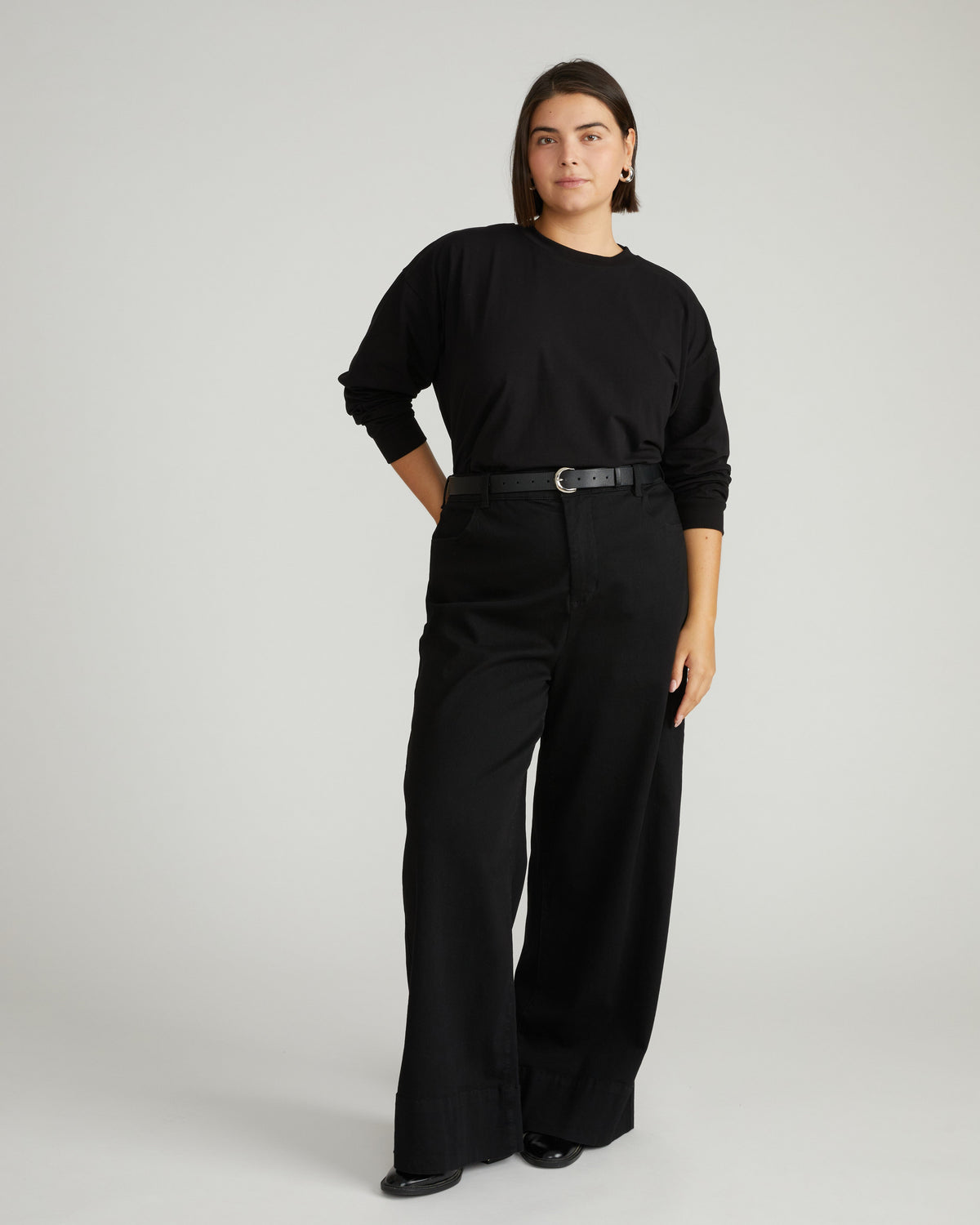 Long Sleeve Relaxed Tee - Black