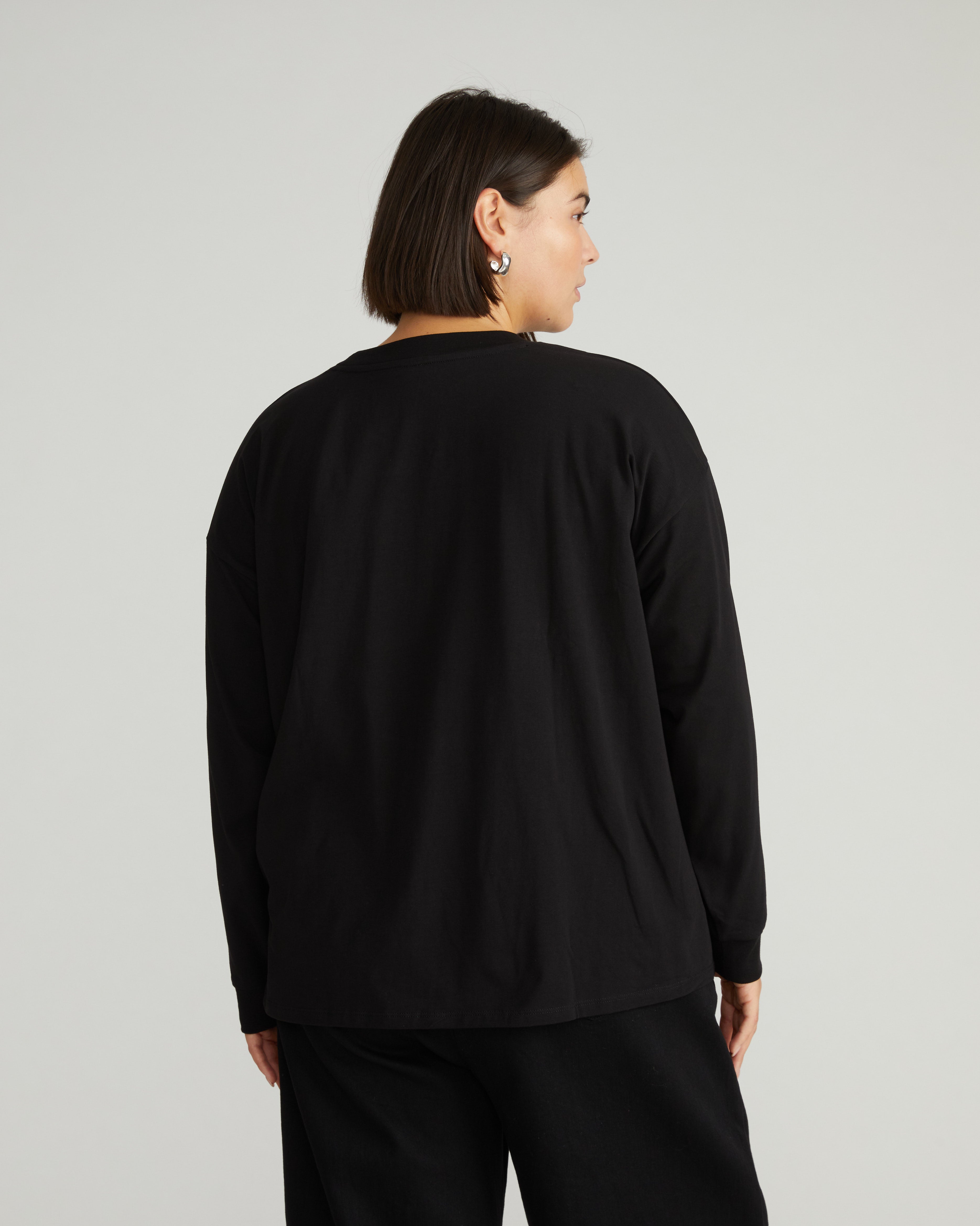 Long Sleeve Relaxed Tee - Black