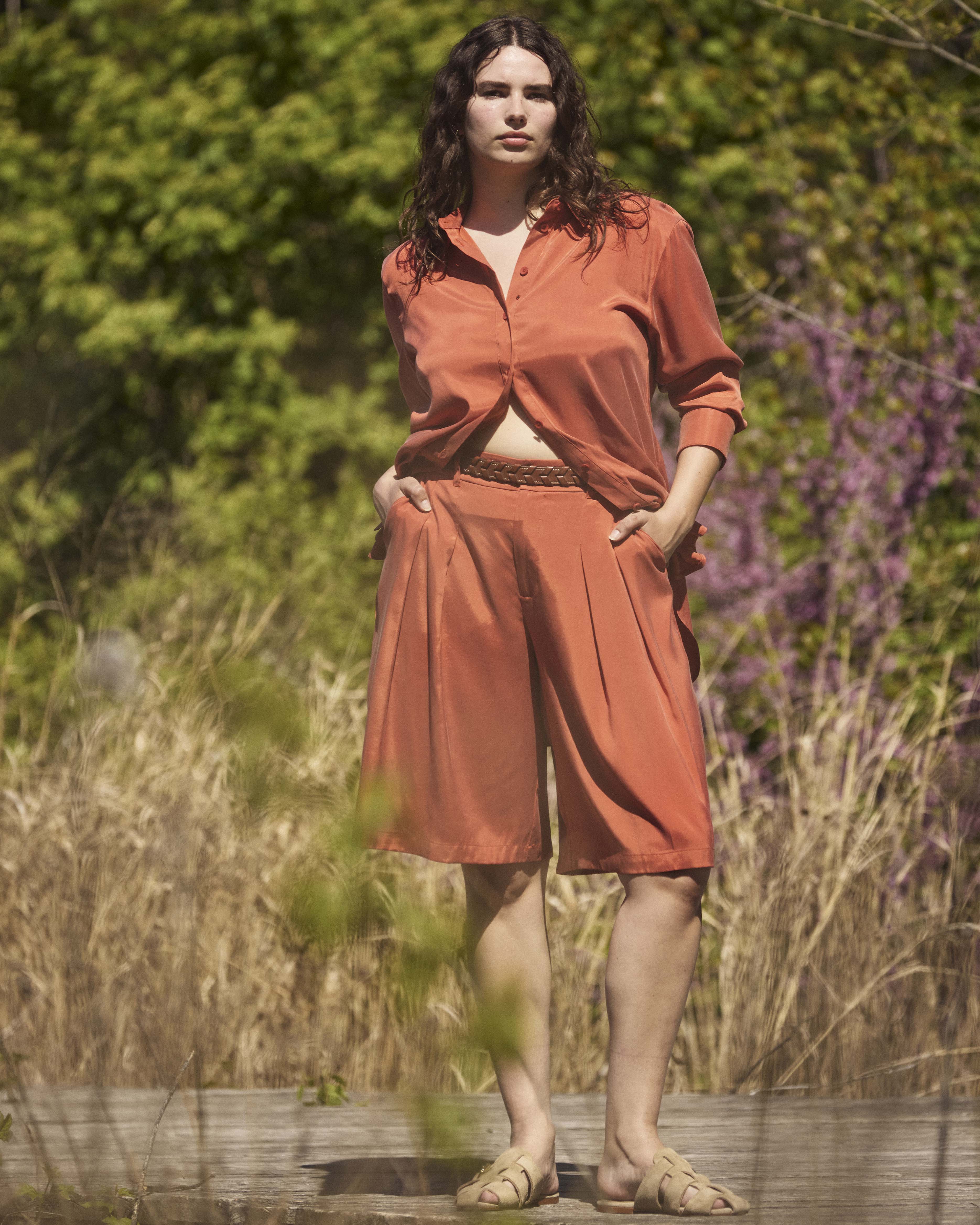 Cooling Stretch Cupro Bermuda Shorts - Warm Russet