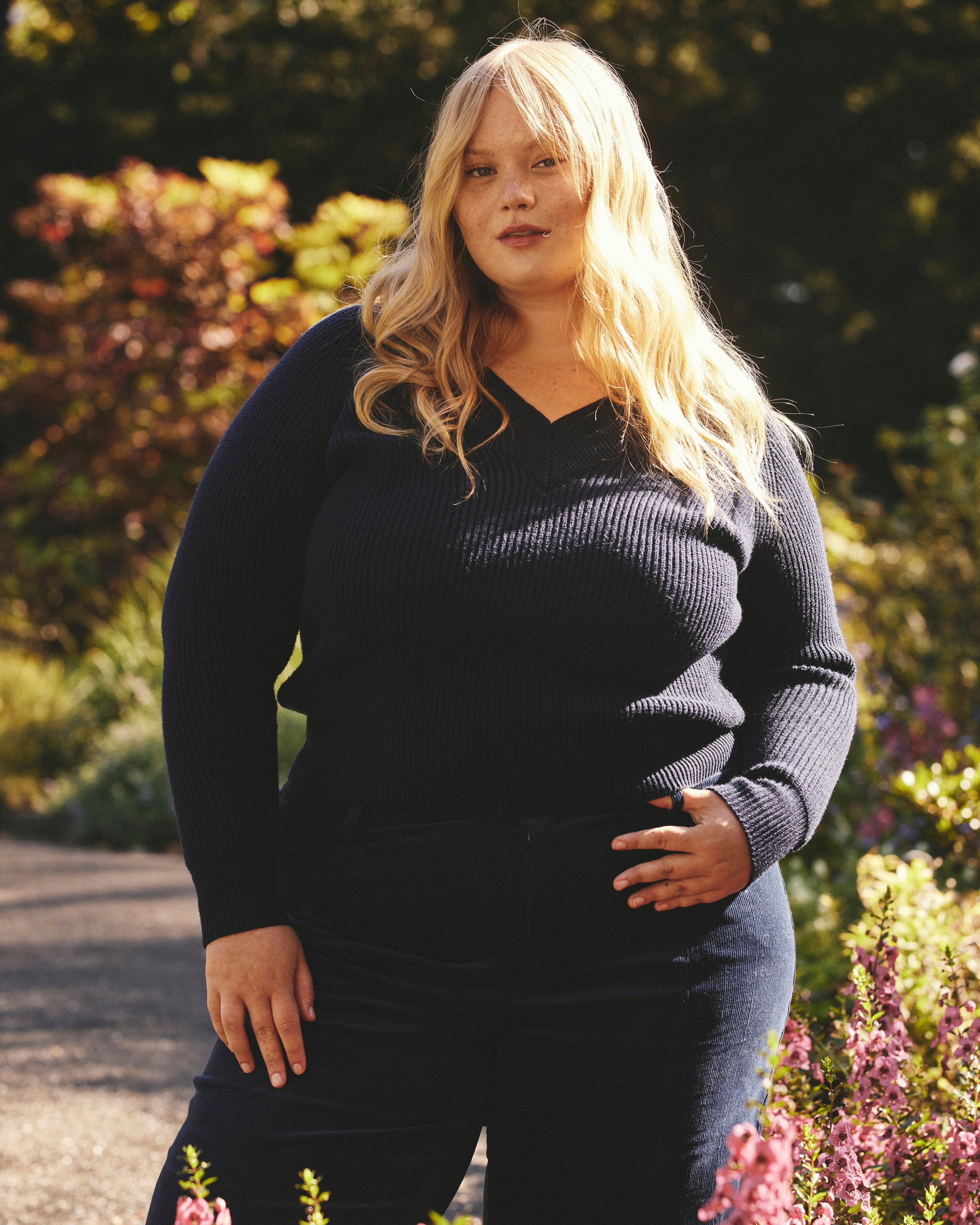 Tori V Neck Sweater - Navy