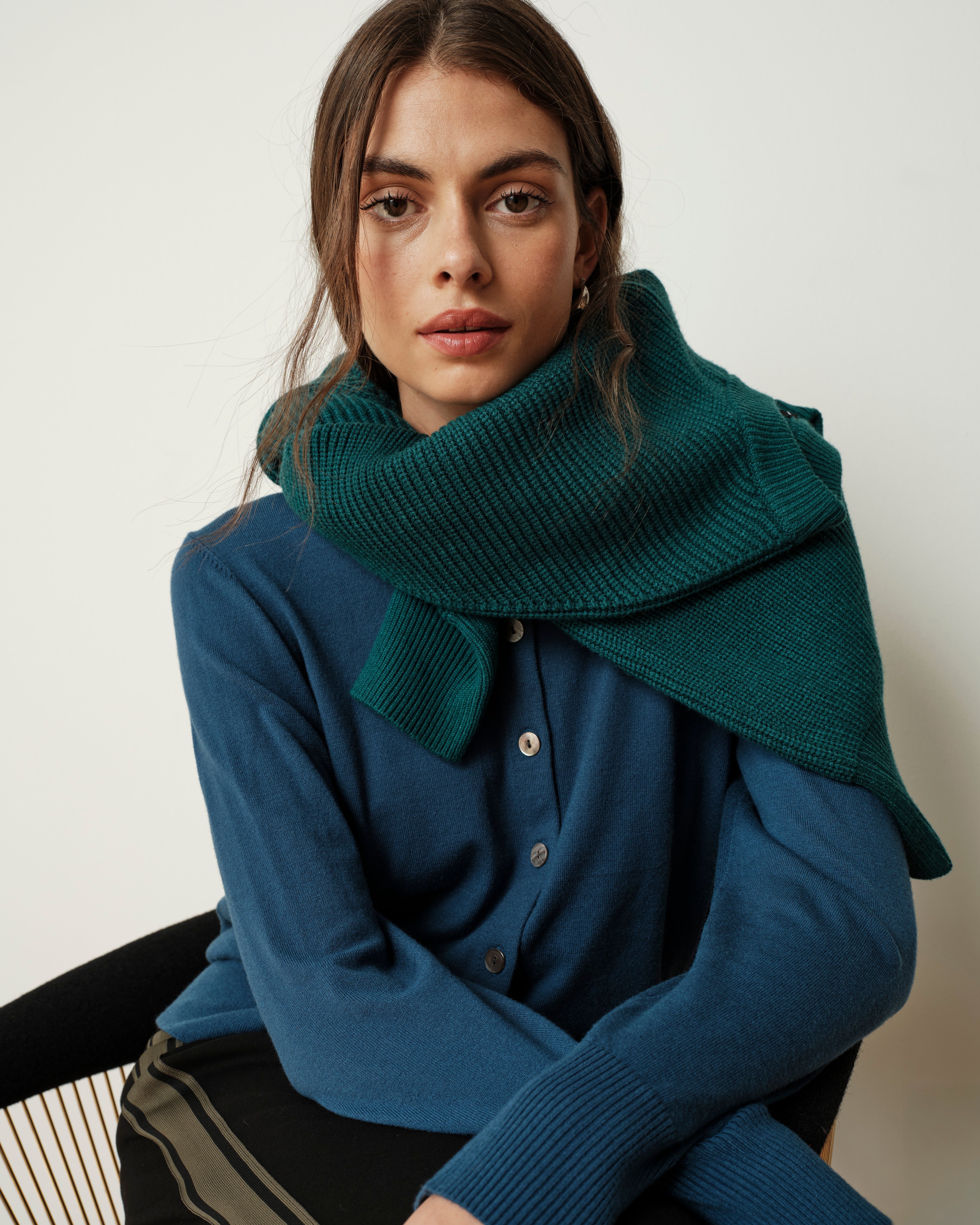 Savvy Fine Knit Crewneck Cardigan - Blue Teal