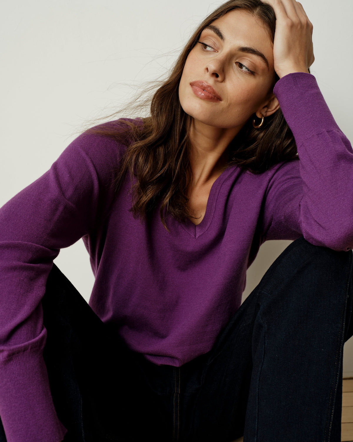 Savvy Fine Knit V Sweater - Grape